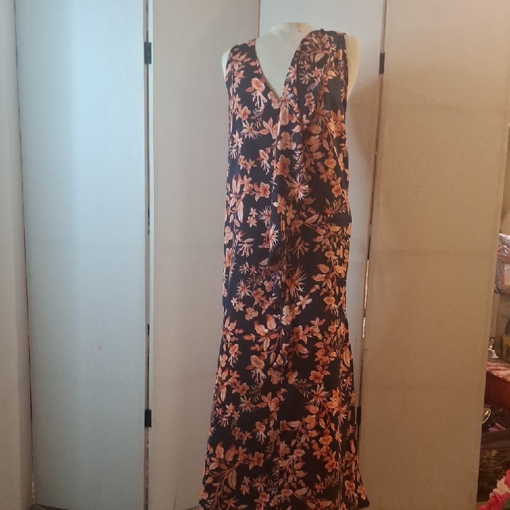 Floral Vine Eclipse Maxi Dress in Black with Peach Flowers